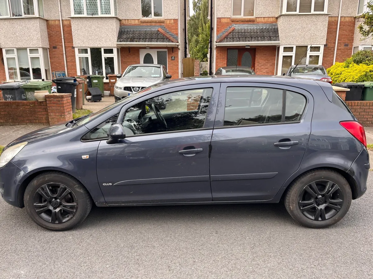 Car - Image 2