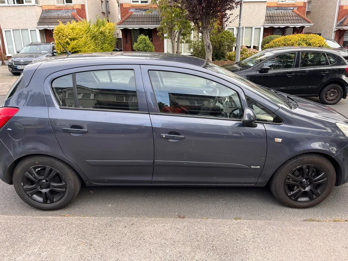 Car - Image 4