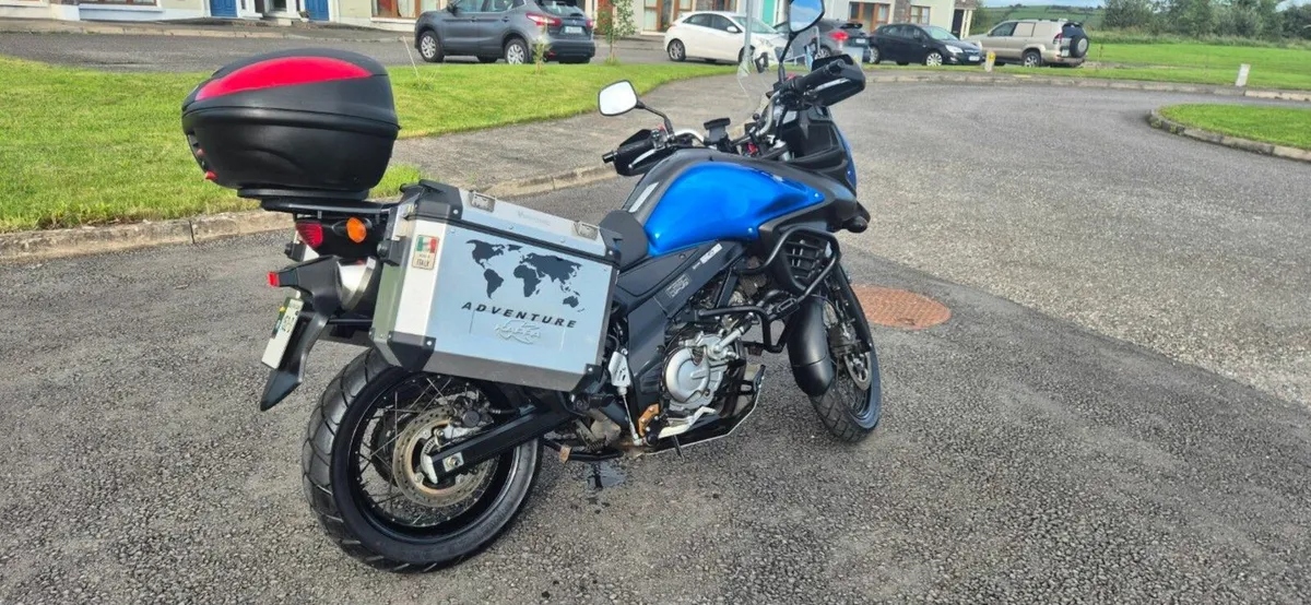 Suzuki V-Strom DL650 XT - Image 2