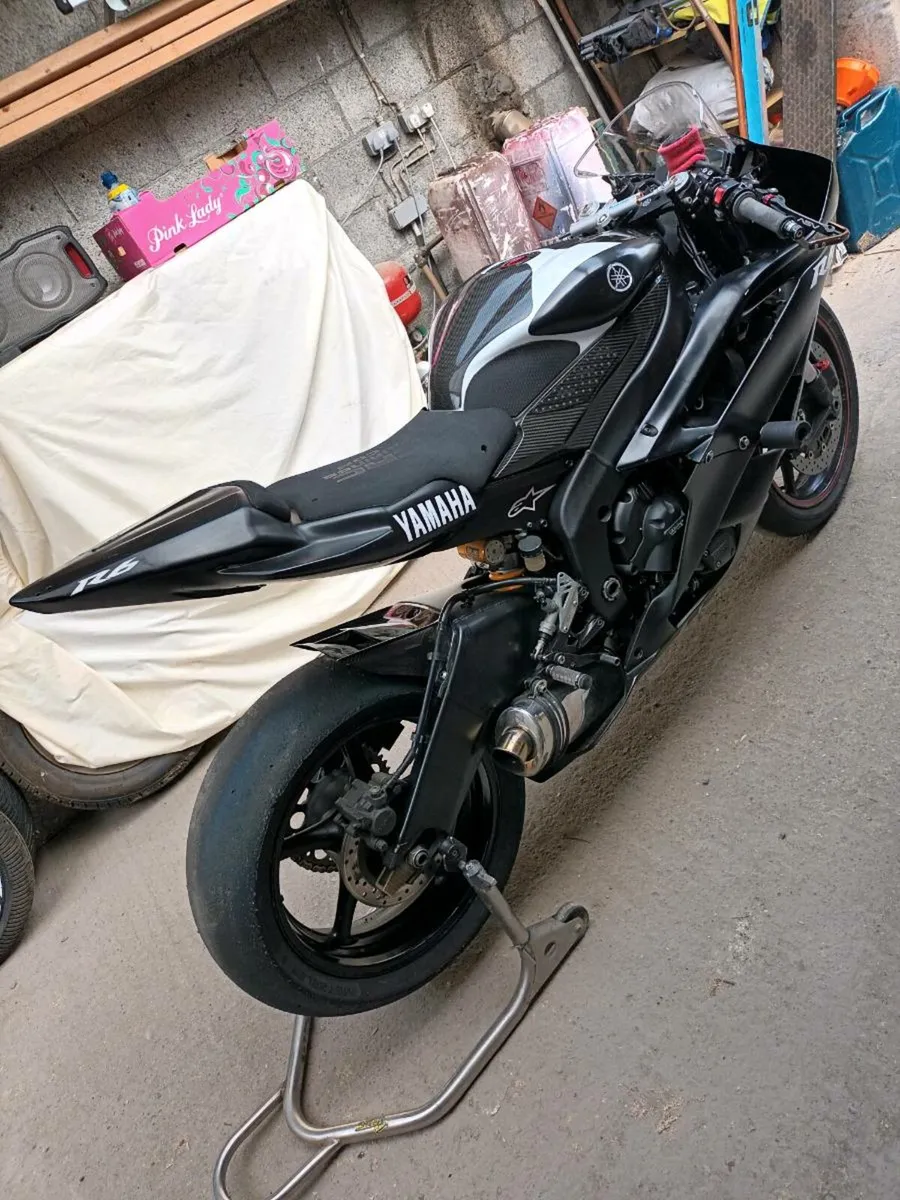 Yamaha R6 track bike - Image 4