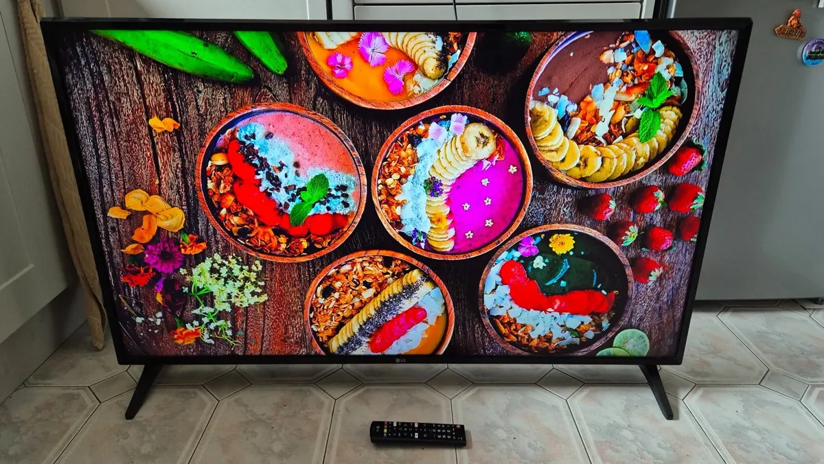 49" LG 4K UltraHD Smart TV - Image 3