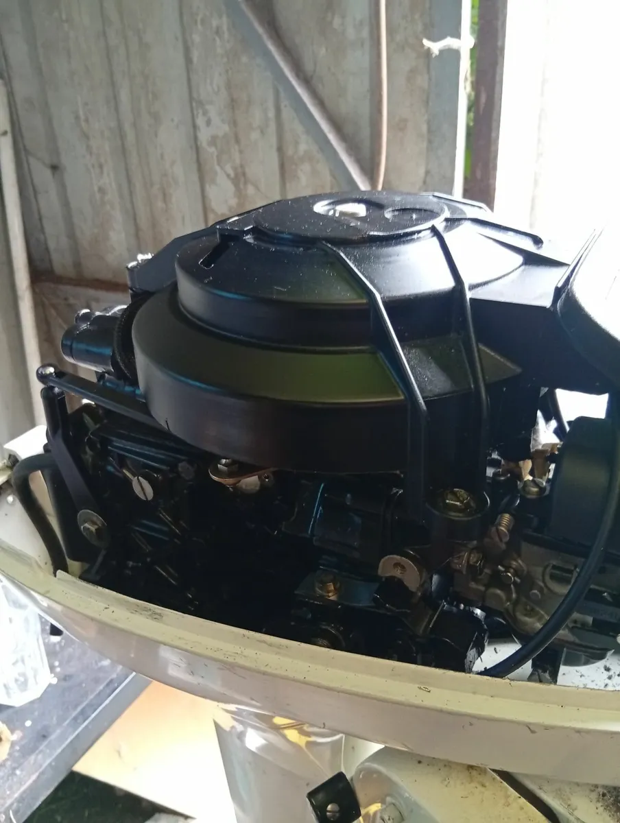 Outboard motor - Image 2