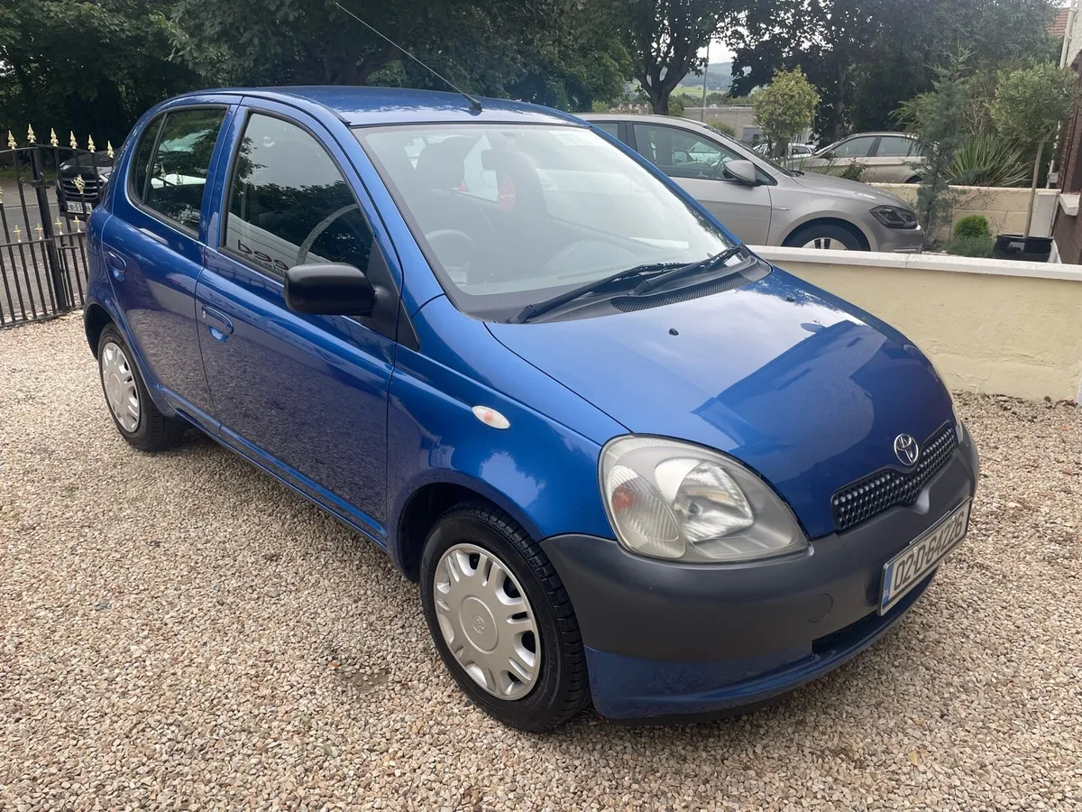Toyota Yaris with only 2,993 miles - Image 4
