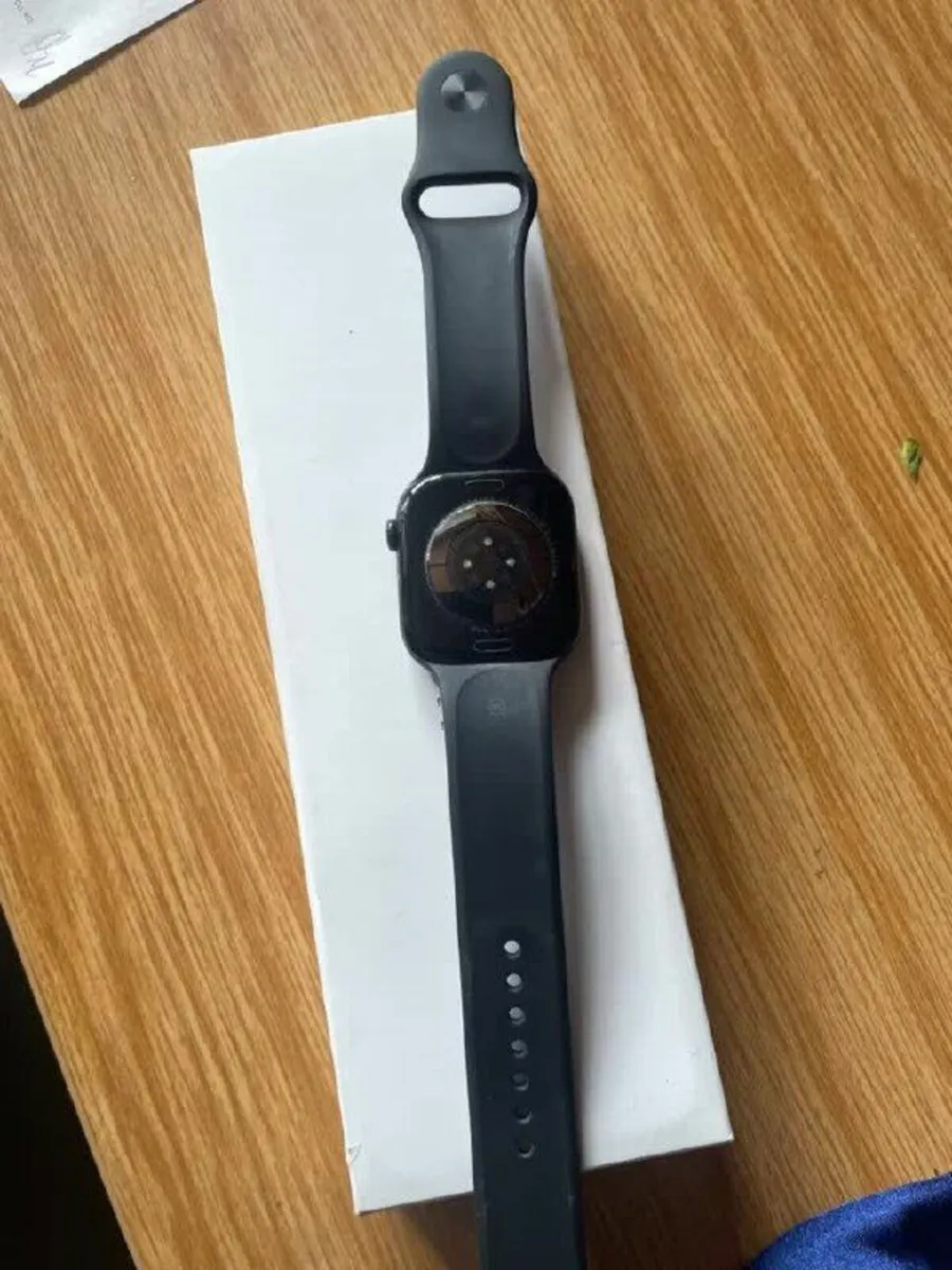 Apple Watch series 10 - Image 3