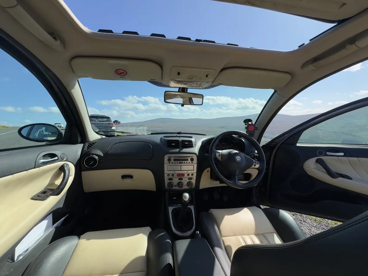 Alfa Romeo 147 1.6 TS Collezione with NCT - Image 2