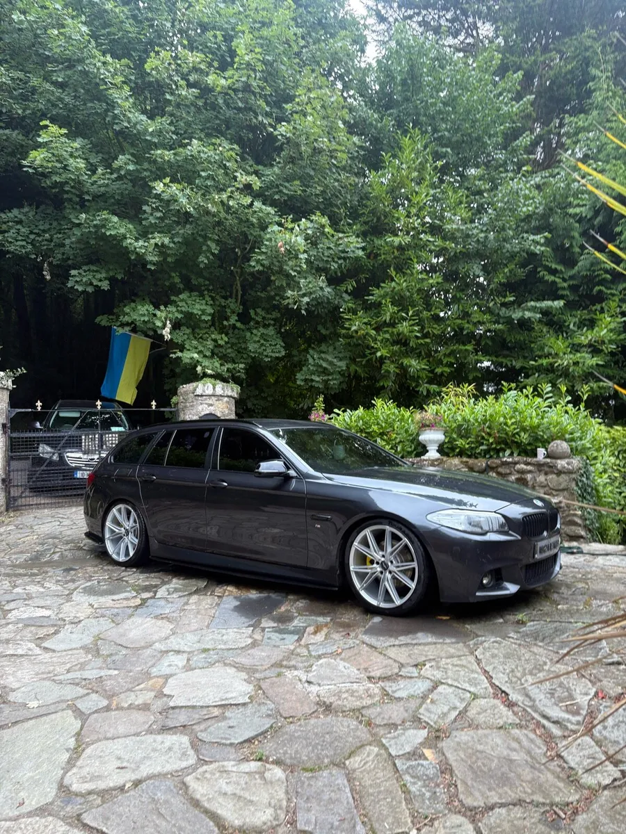 BMW F11 Msport - Image 1