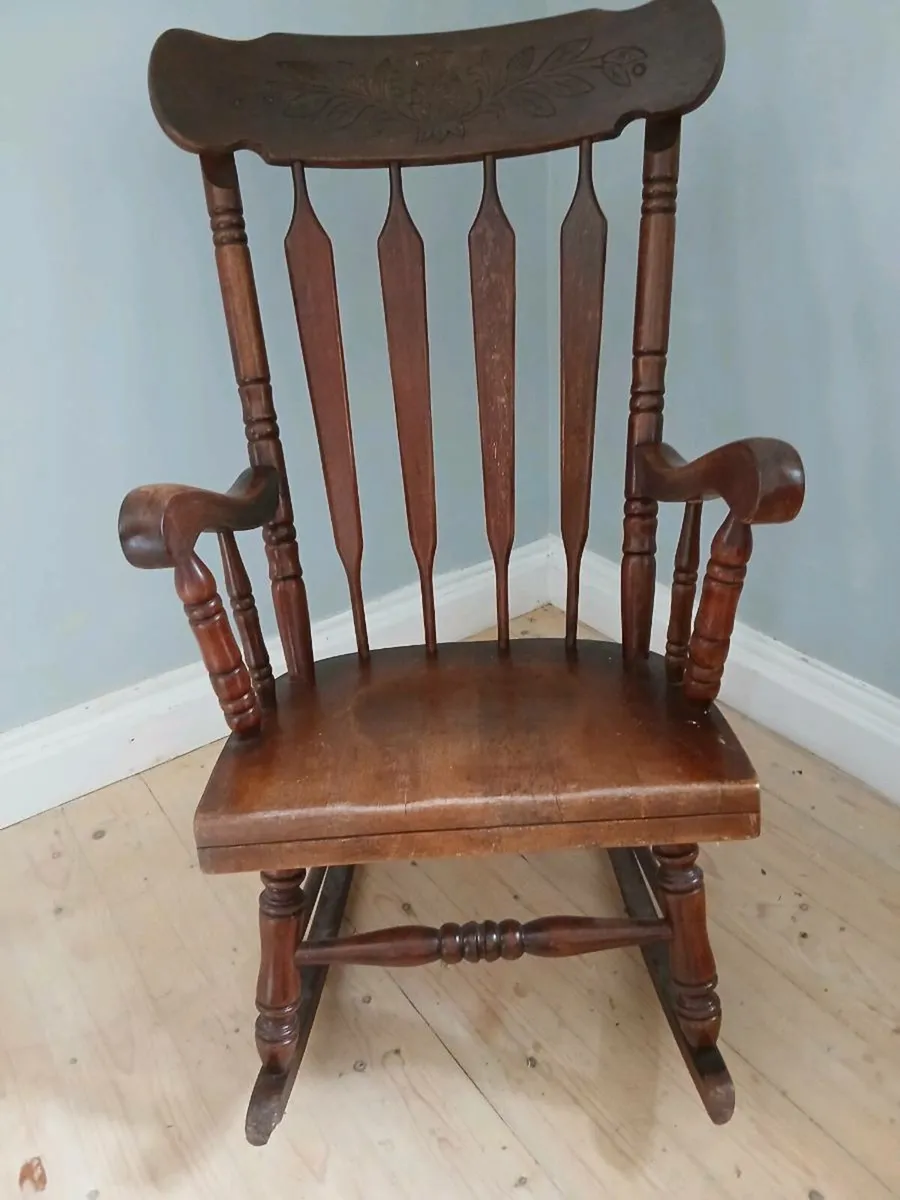 Rocking chair - Image 1