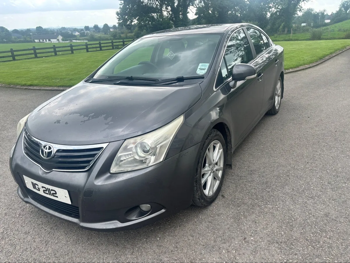 Toyota Avensis 2011 - Image 4