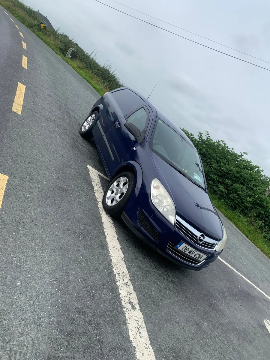 Opel Astra 2008 - Image 3