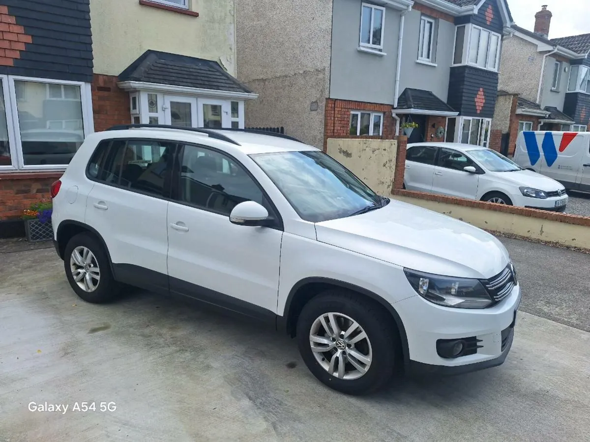 Car - Image 3