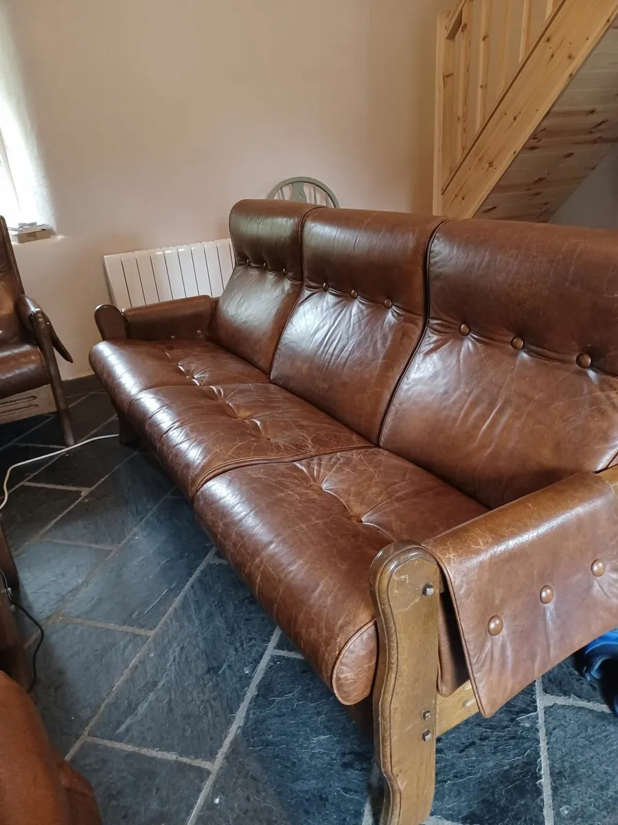 Vintage 3 piece Leather suite - Image 4