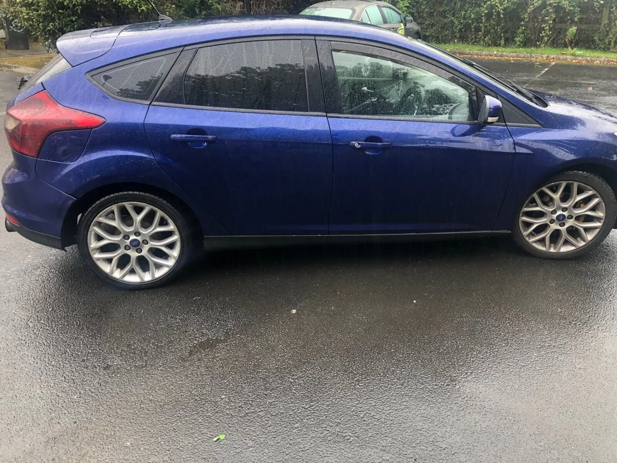 Ford Focus 2014 - Image 3