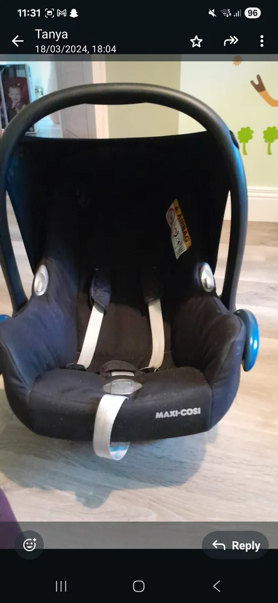 Maxi cosi baby car seat - Image 1