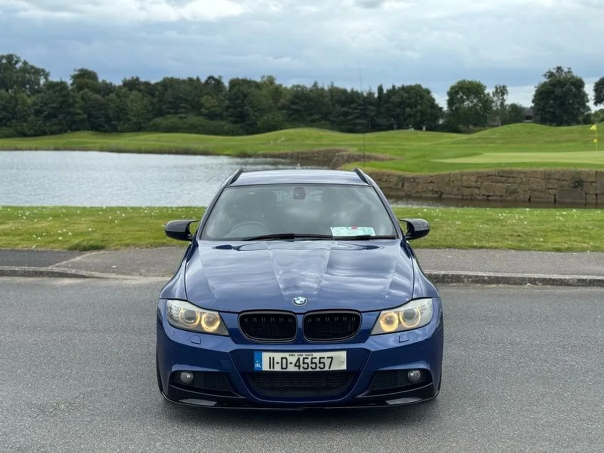 Bmw 318d M-sport Estate 2011 - Image 2