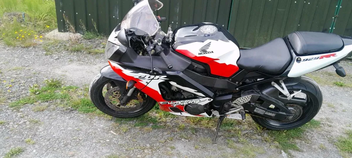 Honda fireblade - Image 1