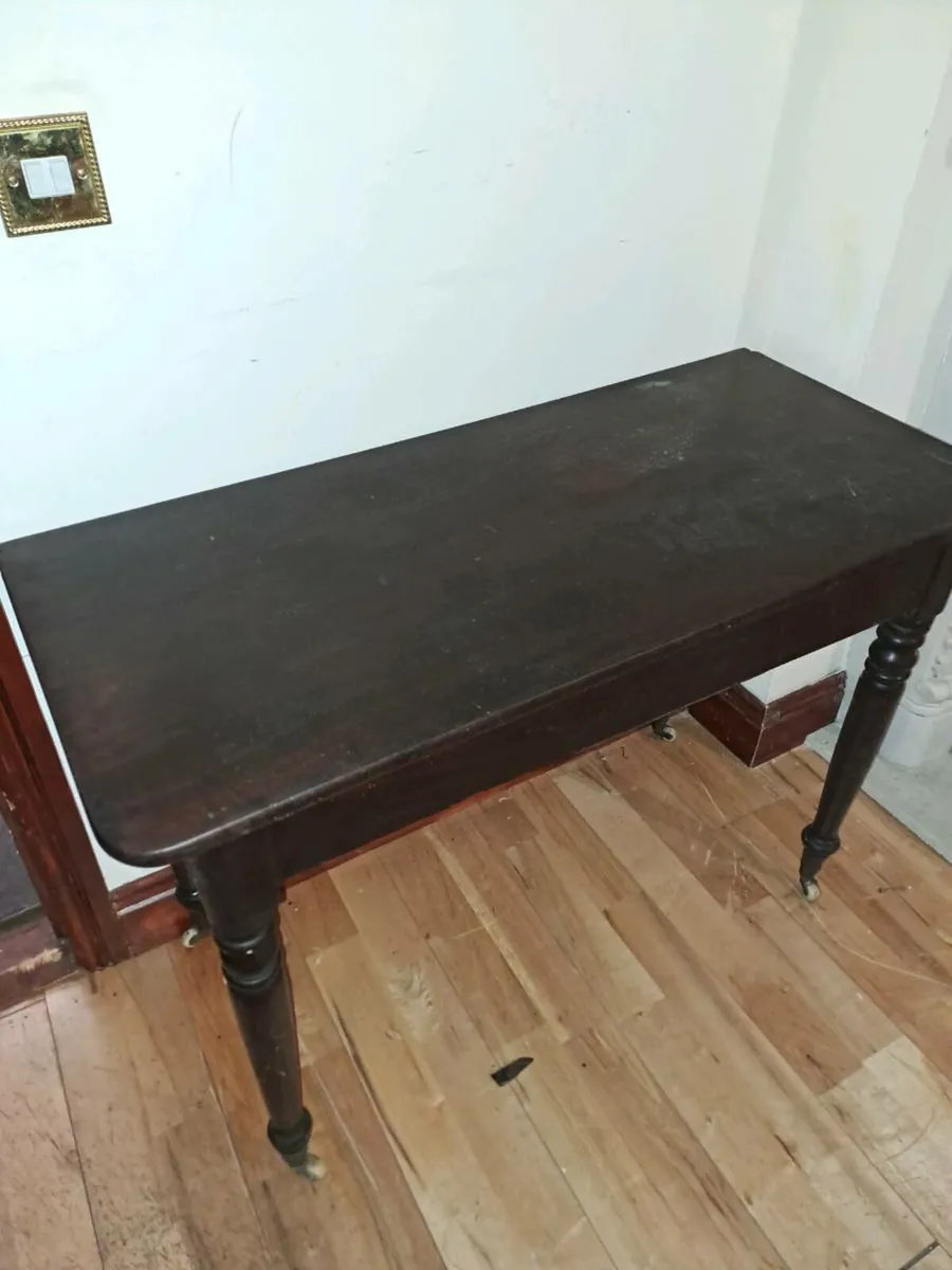 Mahogony tables - Image 1