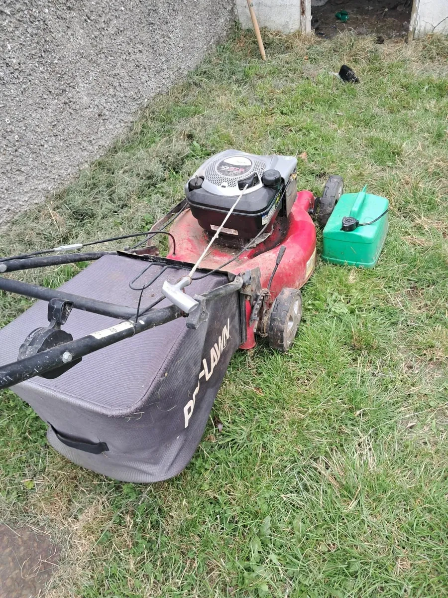 Petrol lawnmower - Image 3