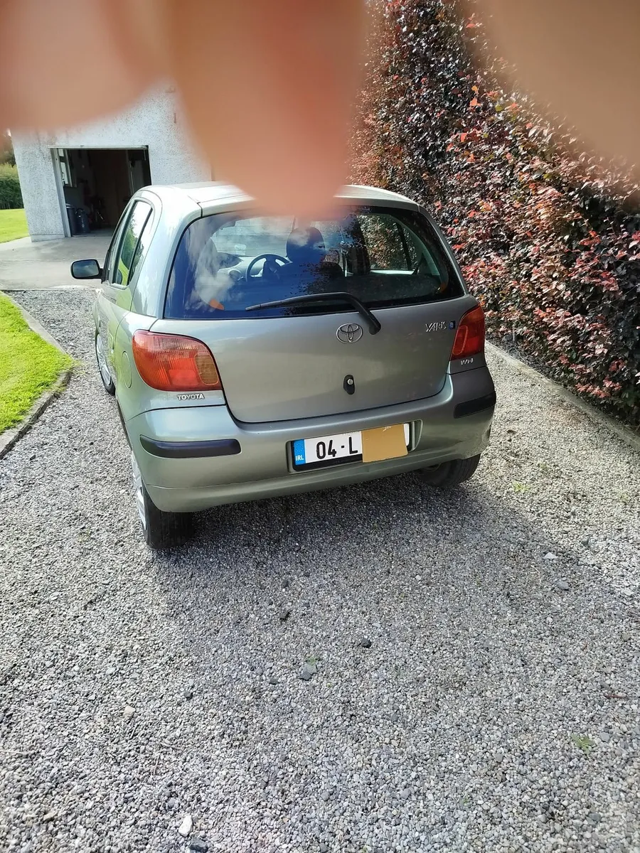 Toyota Yaris 2004 - Image 4
