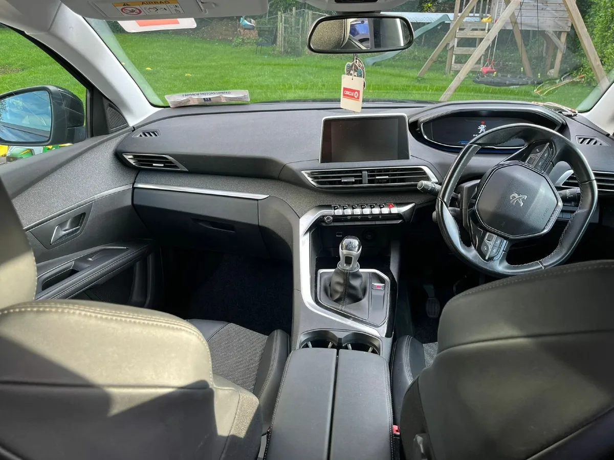 Peugeot 5008 2019 - Image 3