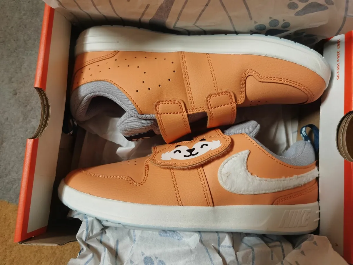 Nike Piko 5 lil New UK 2.5 for Boys and Girls - Image 1