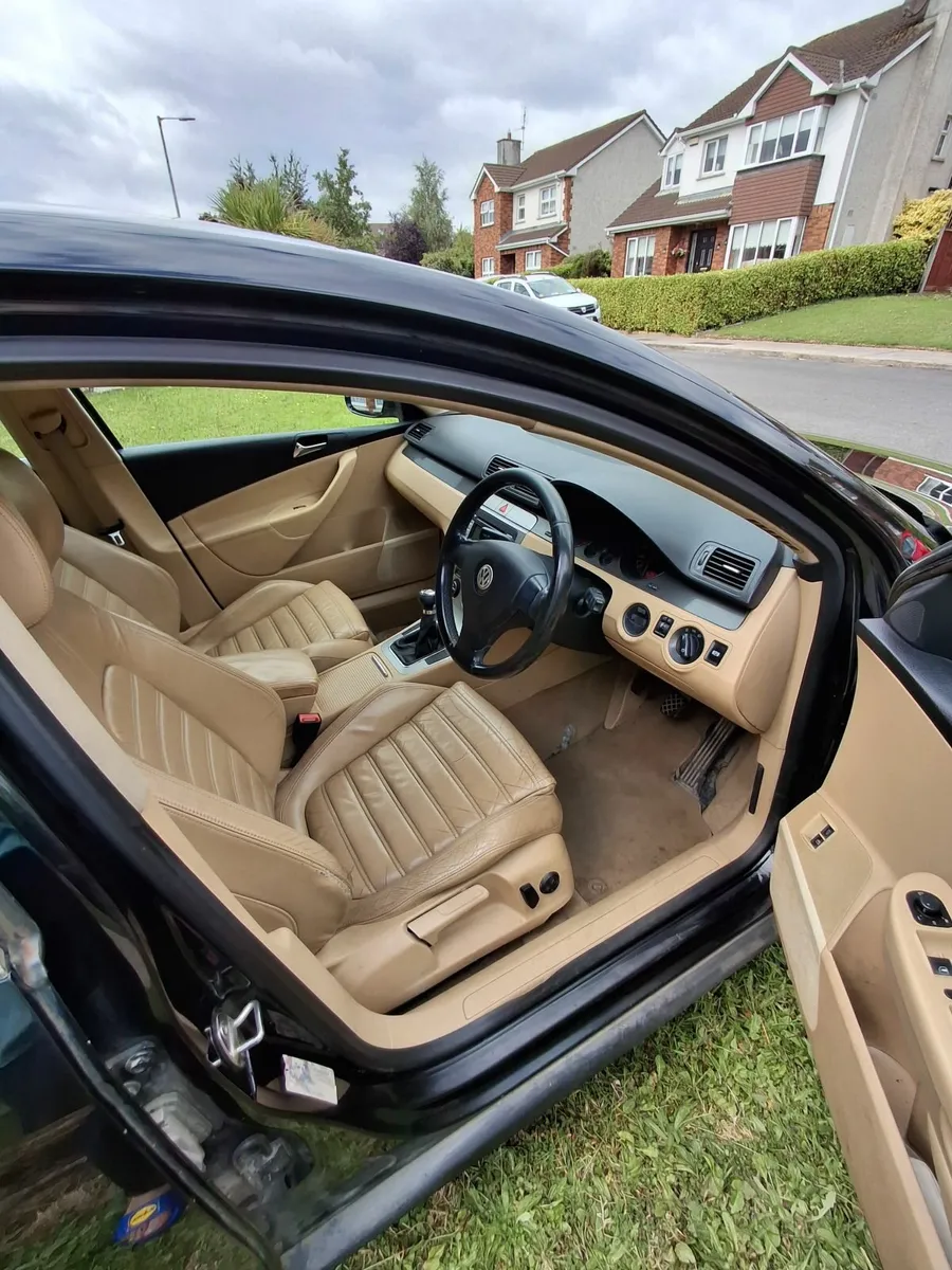 Volkswagen Passat 2007 - Image 1