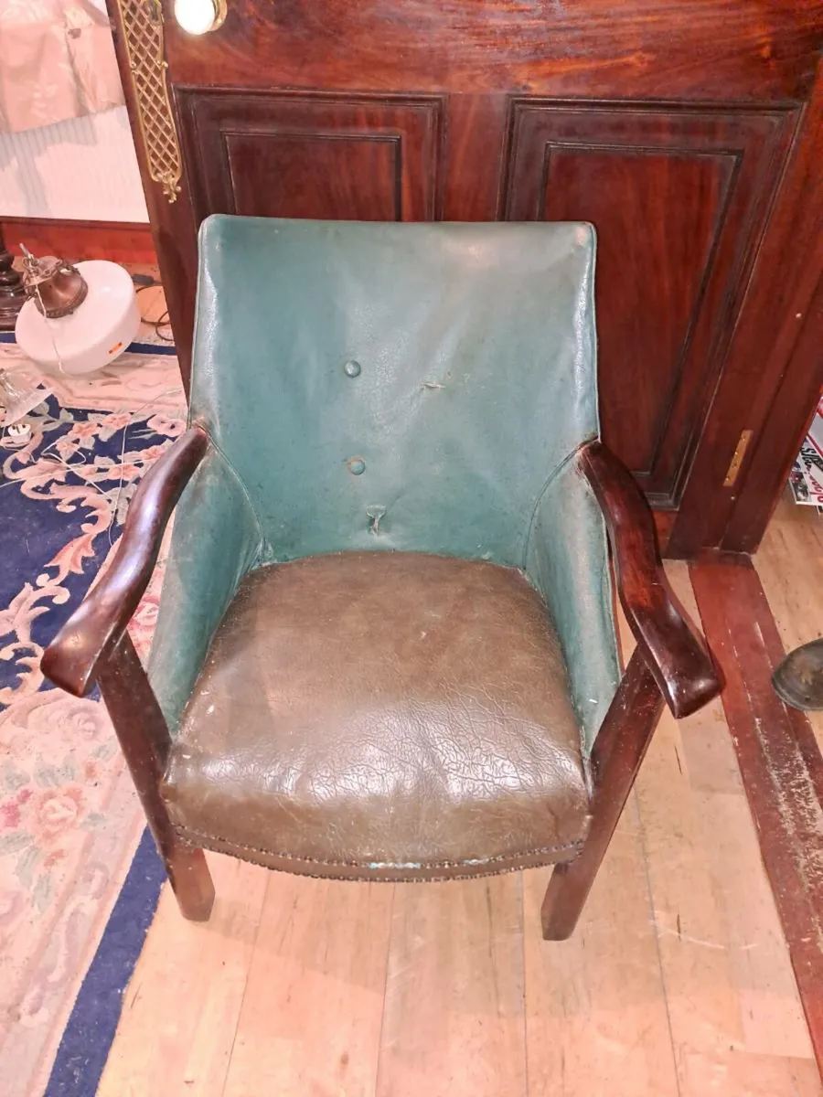 Chairs - Image 4