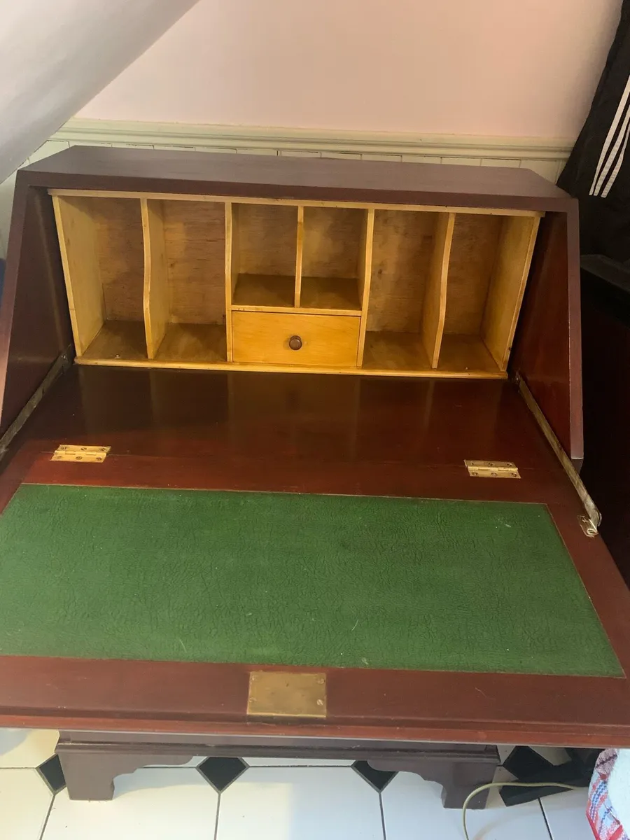 A old writing,desk in good condition - Image 2