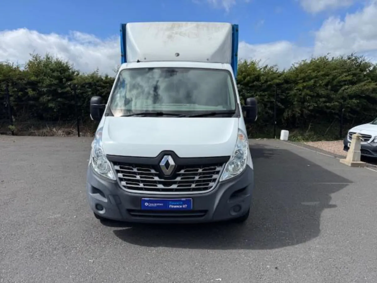 Renault Master Curtain Side with Tail Lift - Image 2