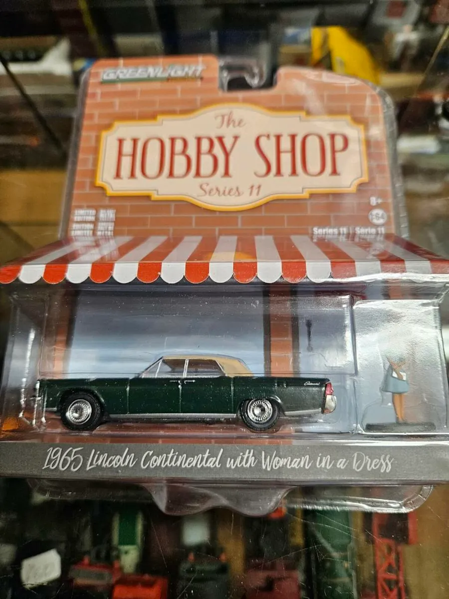 Corgi Greenlight Lincoln Continental Hobby Shop - Image 2