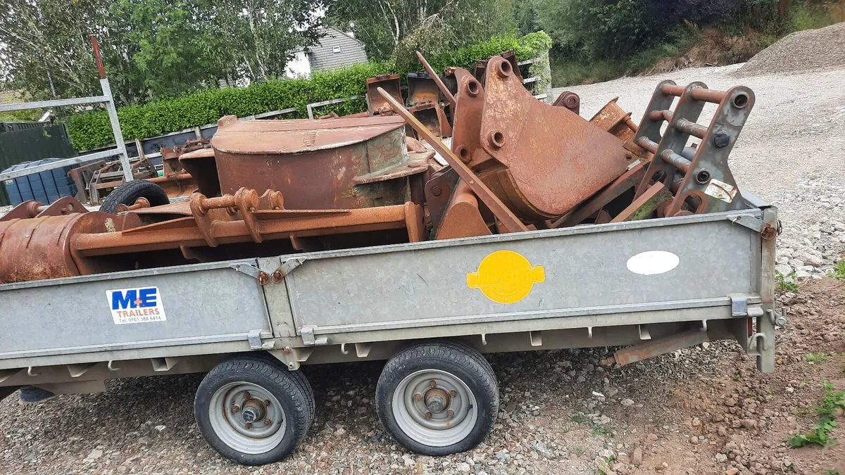 14x buckets.quick hitch-fork- job lot -individua - Image 1