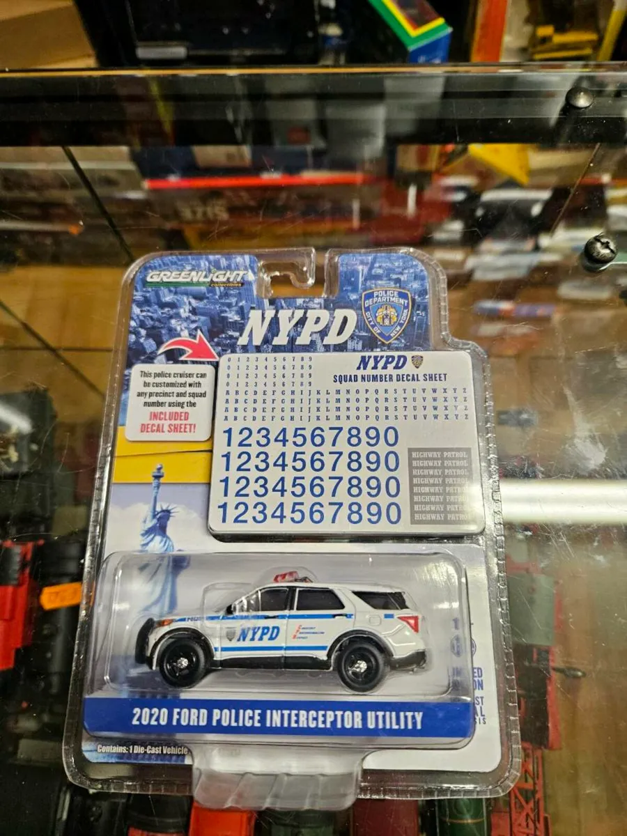 Corgi Greenlight Ford Police Interceptor - Image 1