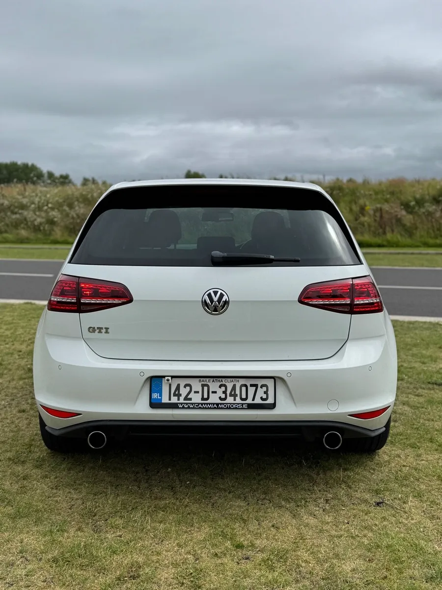 Volkswagen Golf GTI - Image 3