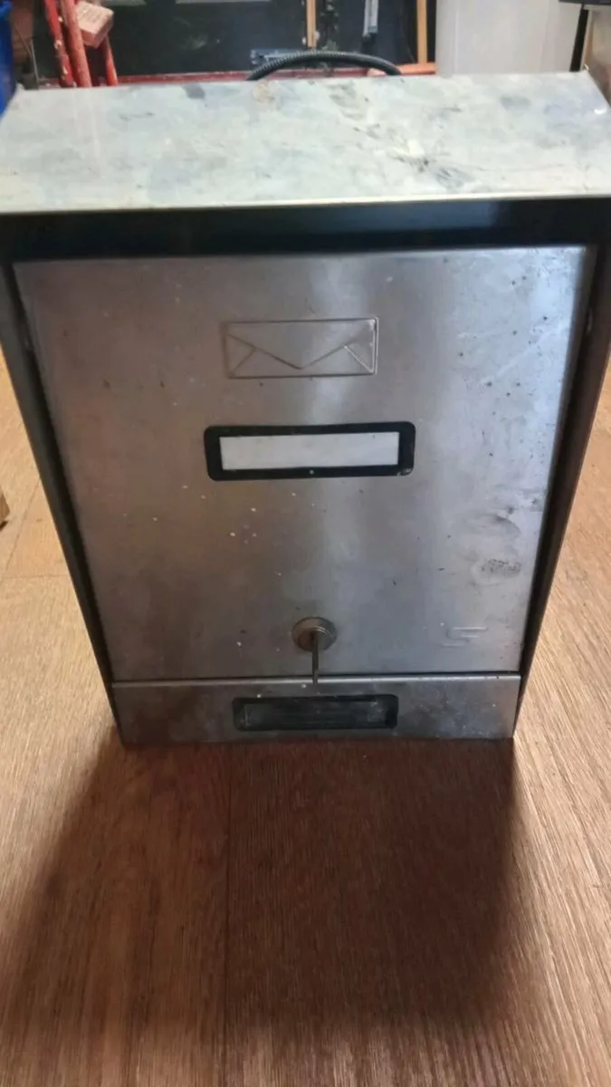 Post box - Image 3