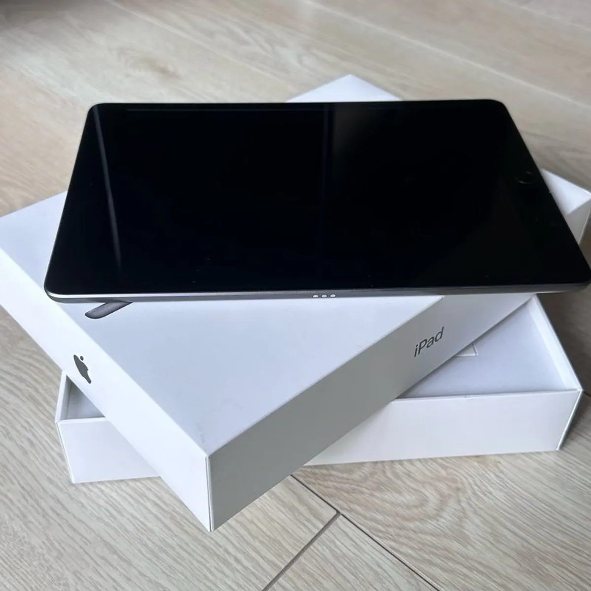 IPad - Image 2