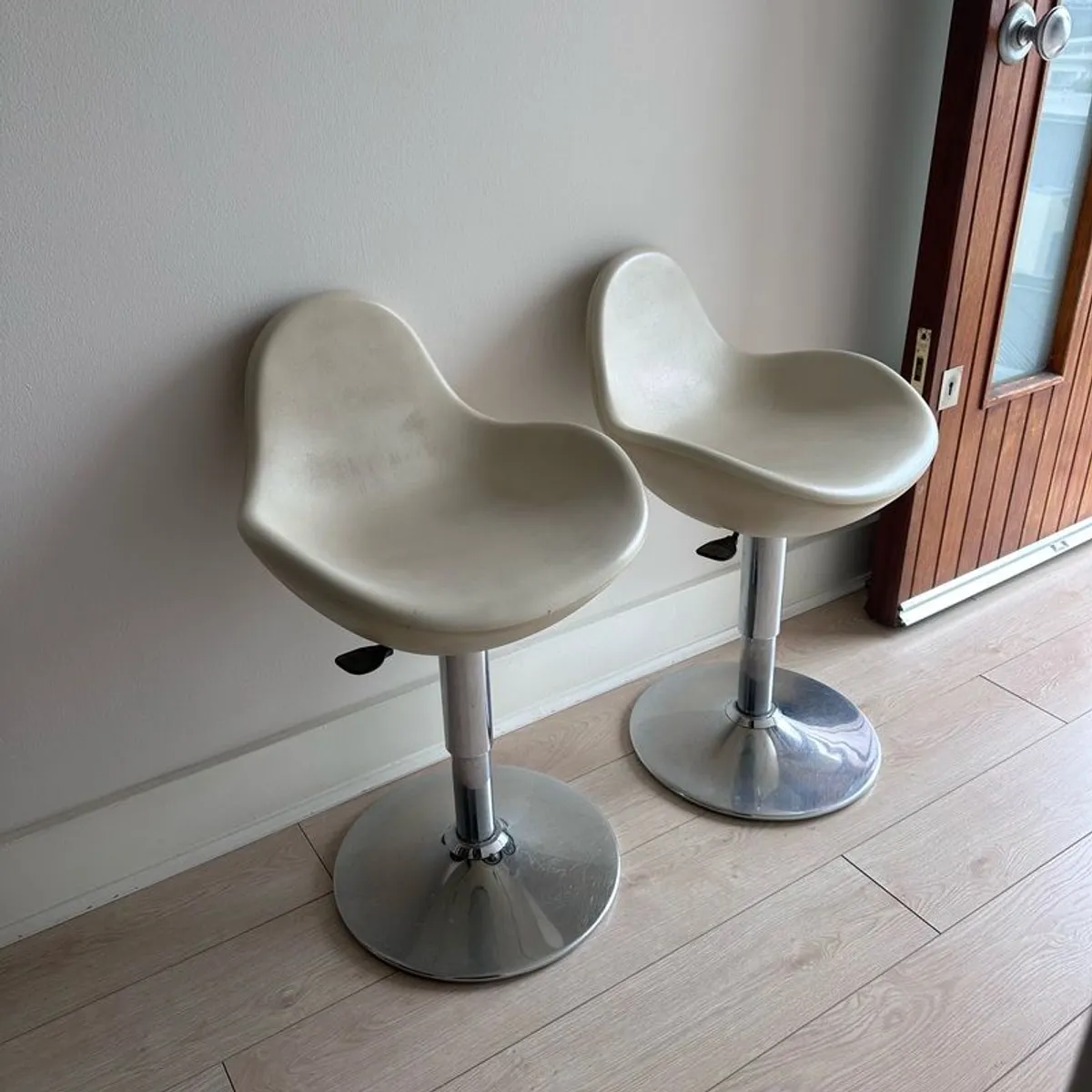 stools - Image 3