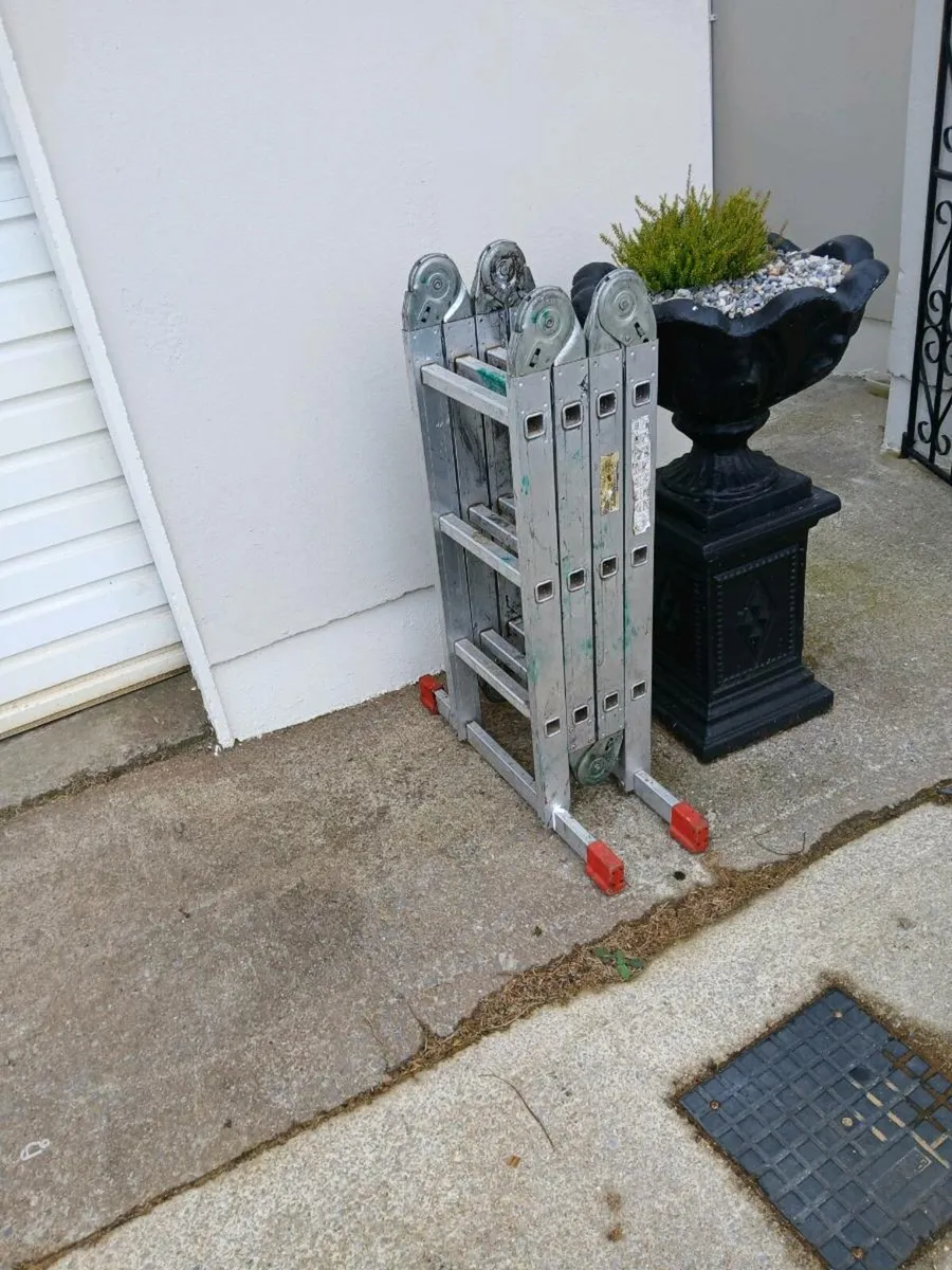 E tension ladder - Image 1