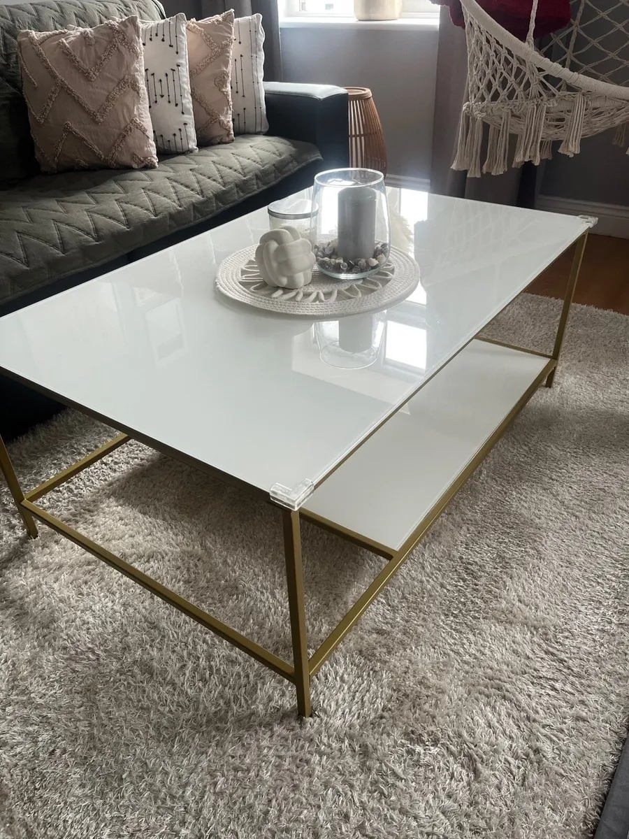 Glass Coffee Table – Modern Style, Excellent Condi - Image 3