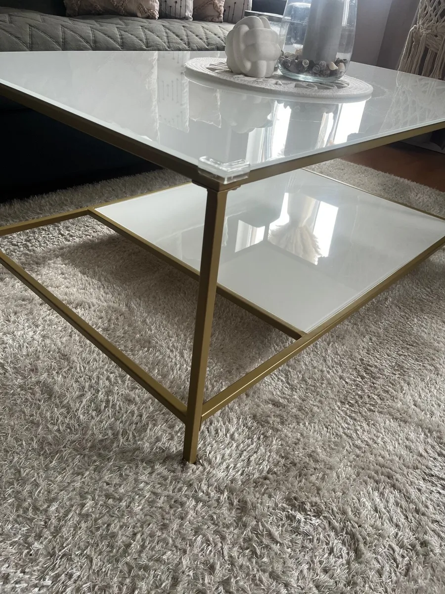 Glass Coffee Table – Modern Style, Excellent Condi - Image 4