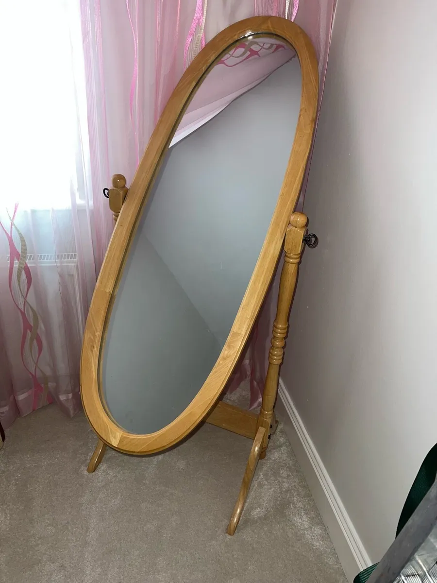Standing Oval Swivel Mirror - Image 1