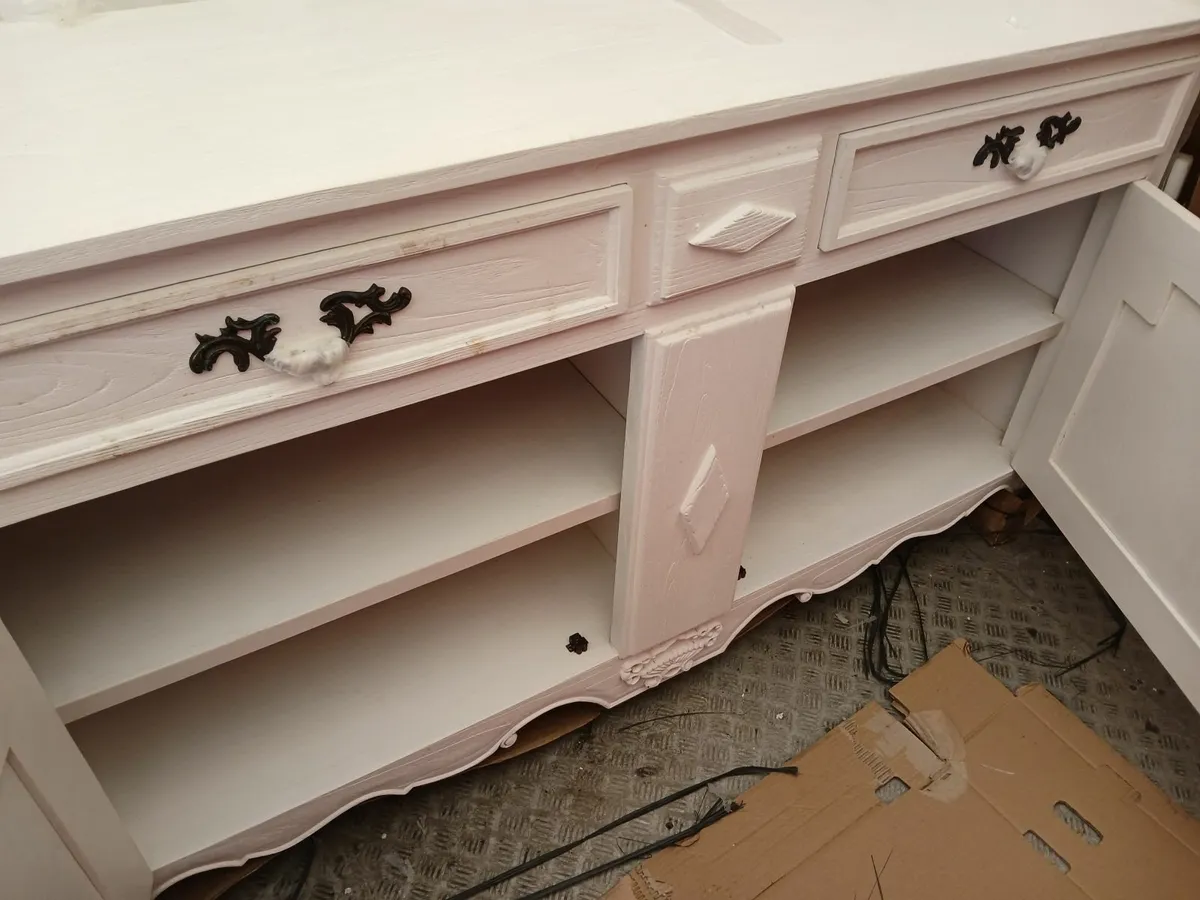 Kitchen cabbinet dresser...old  style new.... - Image 3
