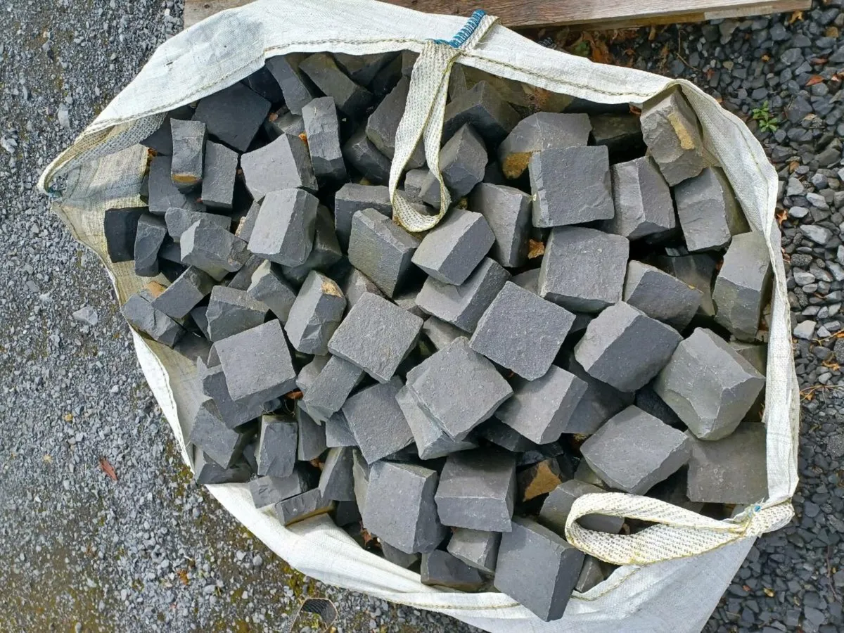 Limestone Setts - Image 3