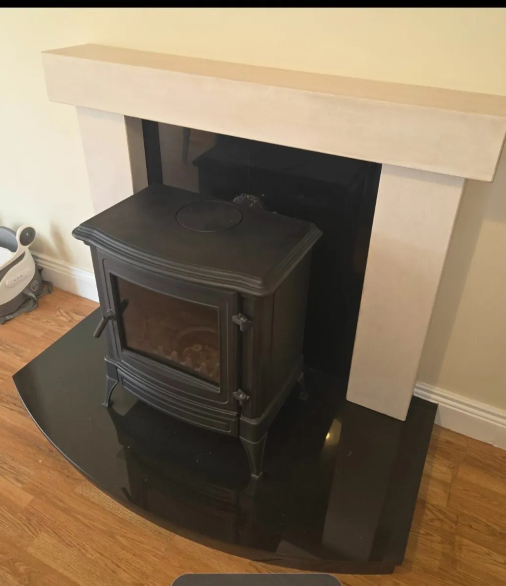 Nestor Martin oil stove - Image 1