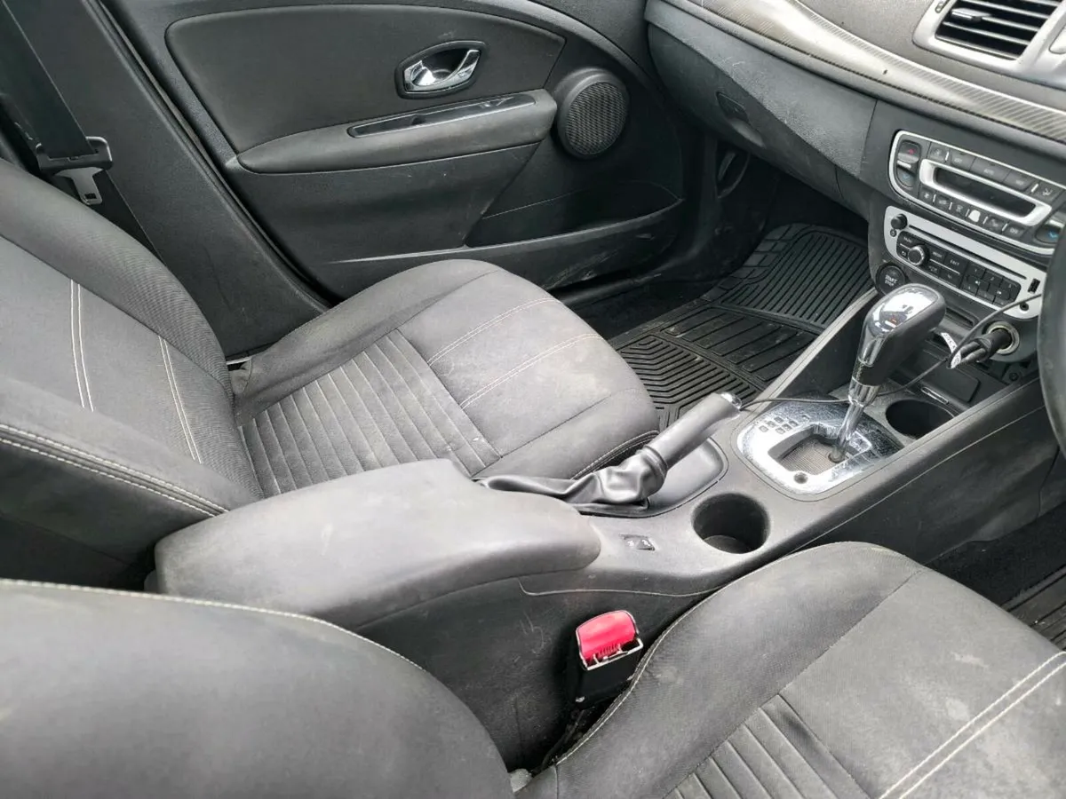 Renault fluence 2015 diesel automatic - Image 4
