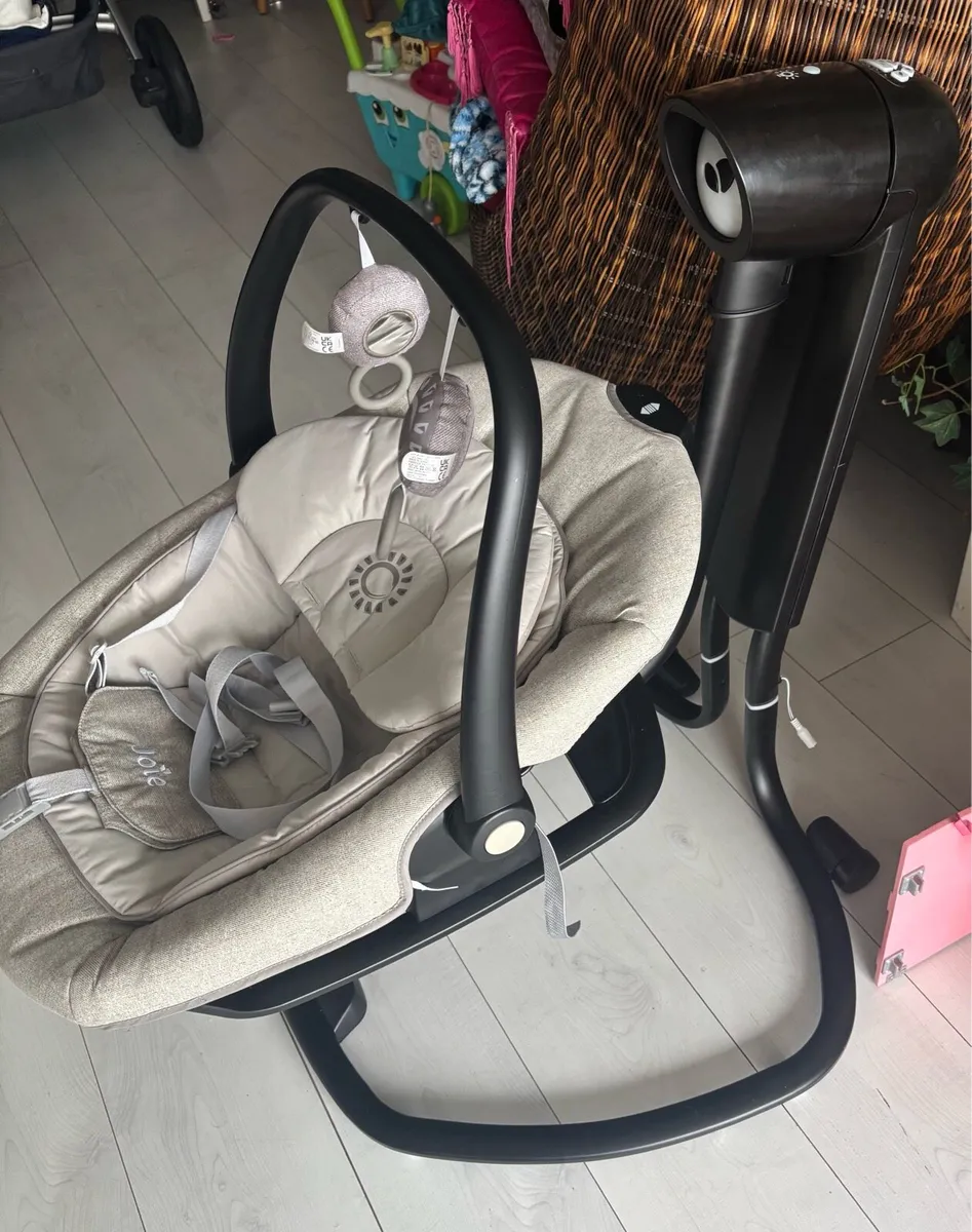 Joie Serena baby swing and rocker - Image 2