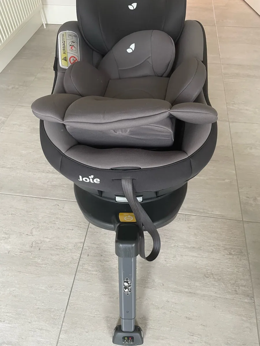 Joie i-spin 360’ Sleigh cot bed: Stokke high chair - Image 1