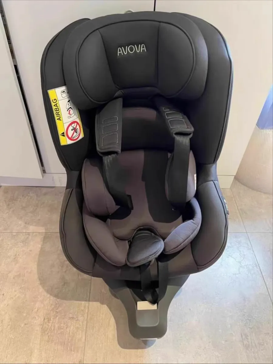 Premium child car seats. - Image 1