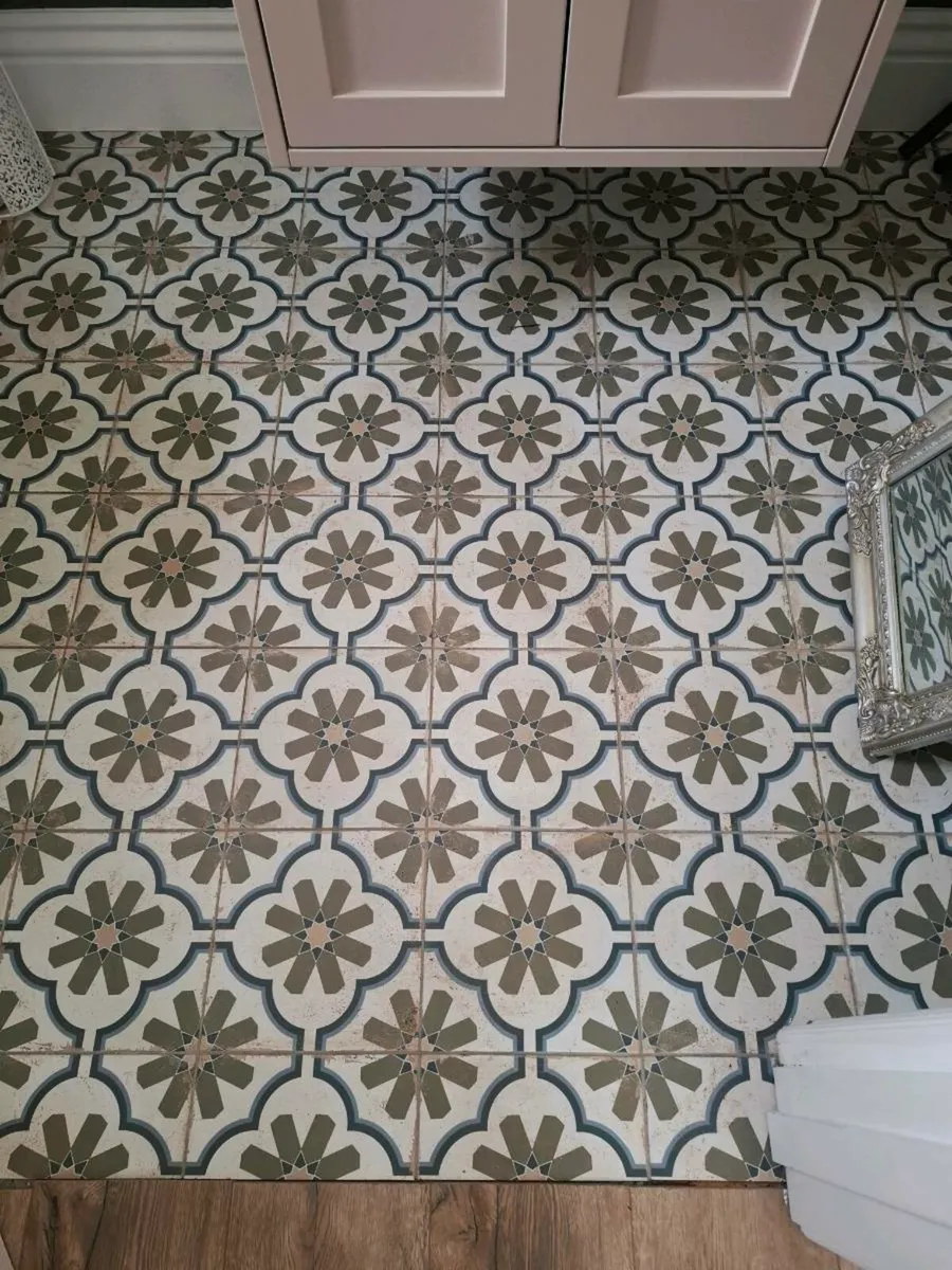 Spanish tiles - Image 4