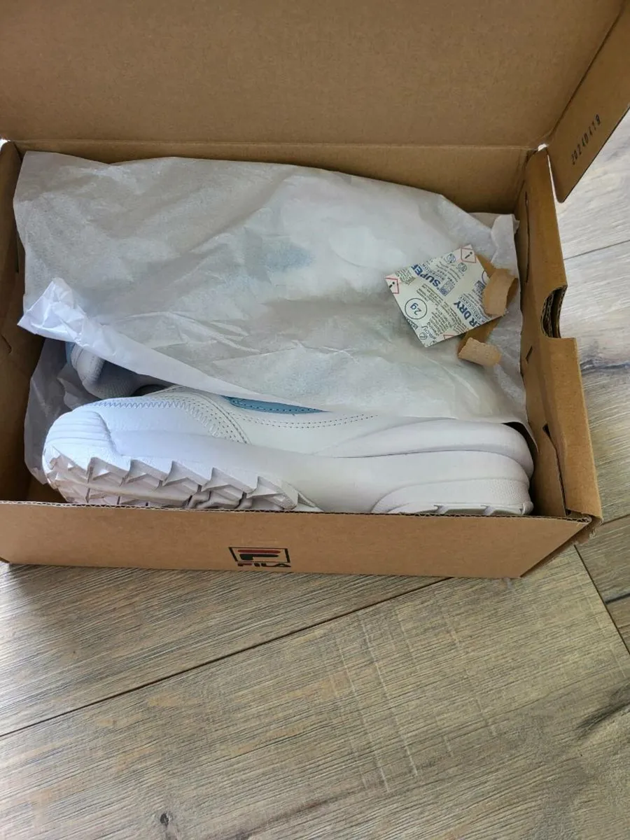 Shos - Image 2
