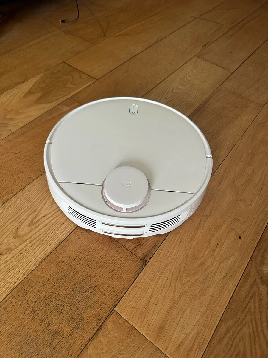 Xiaomi Mi Robot Vaccum-Mop 2S White - Image 1