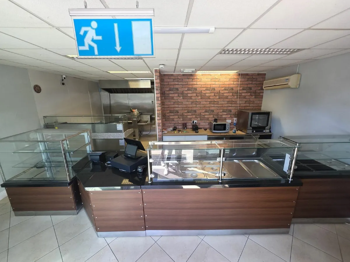 Pizza & coffe shop - Image 1